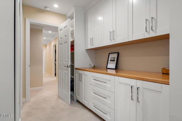 5109 Redwillow Ln, La Canada Flintridge, CA 91011 - hallway with light colored carpet and recessed lighting