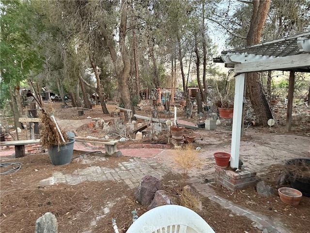 17861 Fresno St, Hesperia, CA 92345 - view of yard