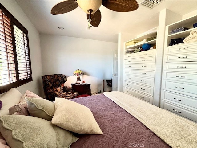 7442 Camarilla Ave, Yucca Valley, CA 92284 - bedroom featuring a ceiling fan