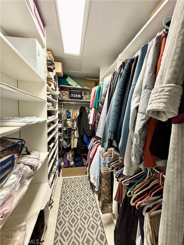7442 Camarilla Ave, Yucca Valley, CA 92284 - view of walk in closet