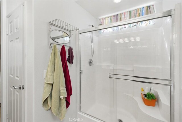 24247 Songsparrow Ln, Corona, CA 92883 - bathroom featuring a shower stall