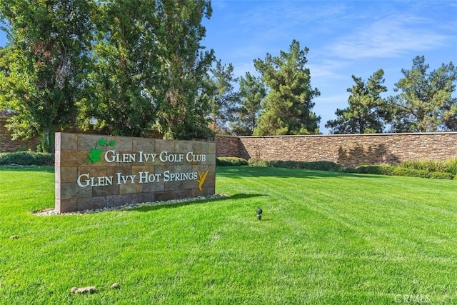 24247 Songsparrow Ln, Corona, CA 92883 - community / neighborhood sign featuring a lawn