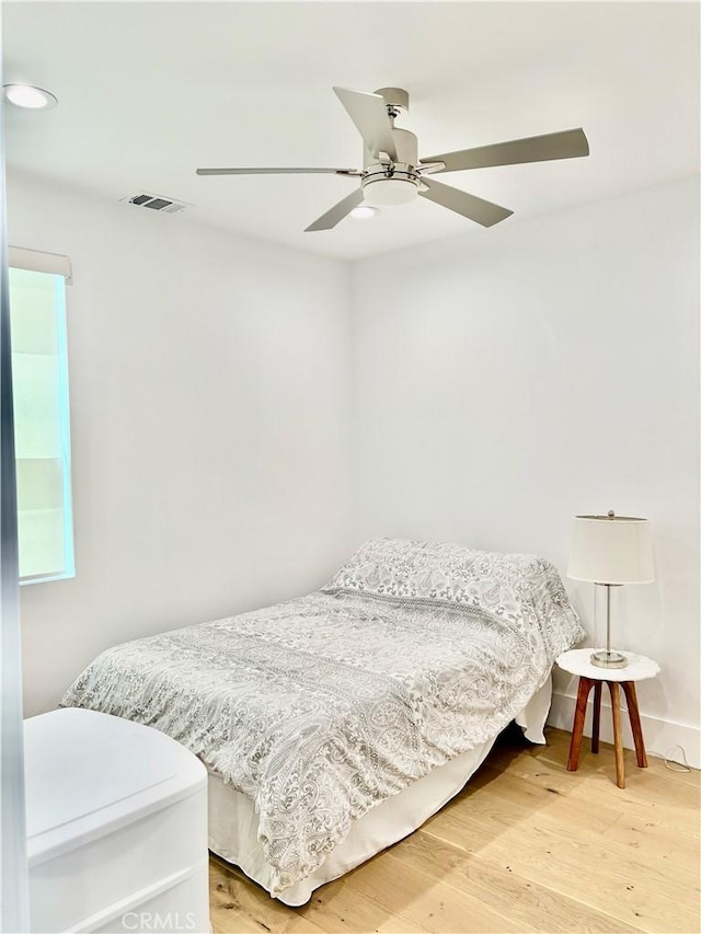 2621 Gates Ave Unit B, Redondo Beach, CA 90278 - bedroom featuring light wood-type flooring and ceiling fan