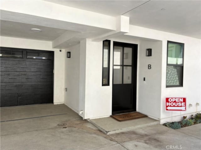 2621 Gates Ave Unit B, Redondo Beach, CA 90278 - view of exterior entry with stucco siding
