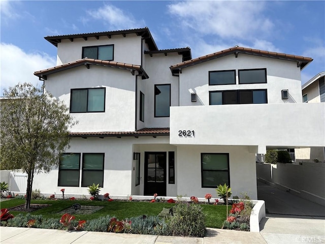 2621 Gates Ave Unit B, Redondo Beach, CA 90278 - view of front of home featuring stucco siding and a tiled roof