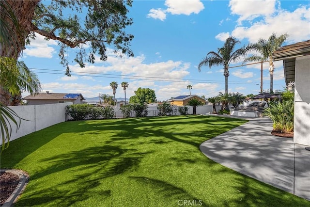 view of yard with a patio