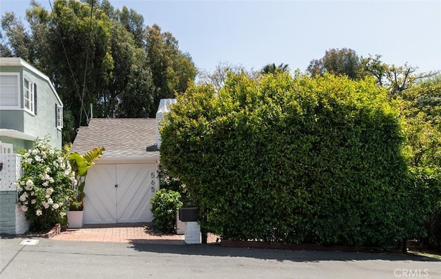 565 Lombardy Ln, Laguna Beach, CA 92651 - exterior space