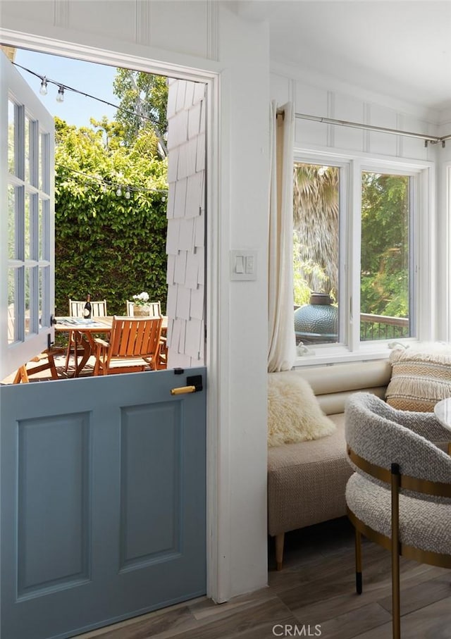 565 Lombardy Ln, Laguna Beach, CA 92651 - doorway featuring wood finished floors