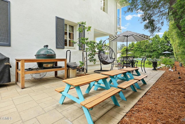 670 San Marino Ave, San Marino, CA 91108 - view of patio with outdoor dining space and grilling area