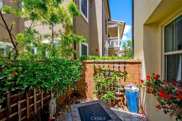126 Brambles, Irvine, CA 92618 - view of yard featuring fence