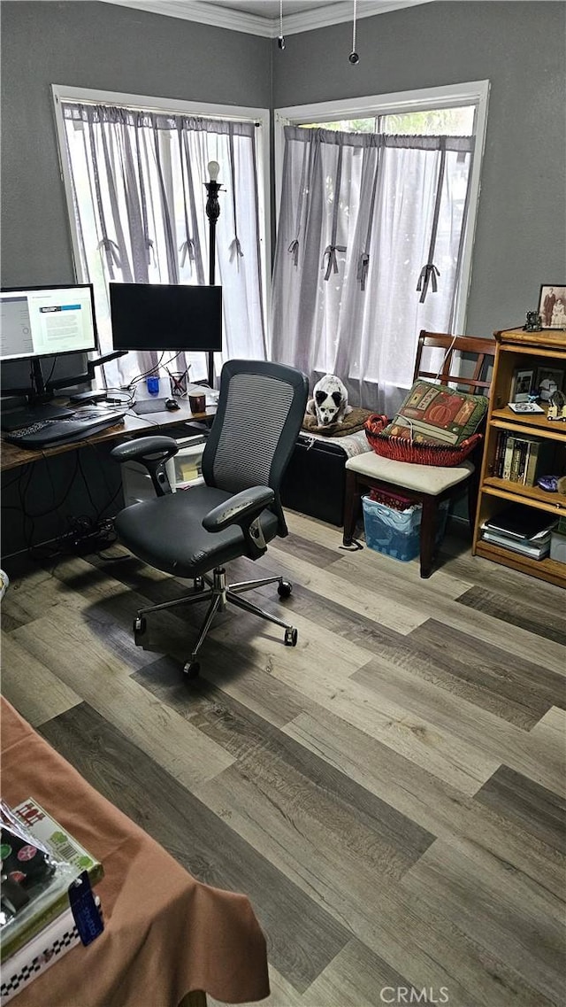 3350 Linda Vis, Los Angeles, CA 90032 - home office featuring crown molding and wood finished floors