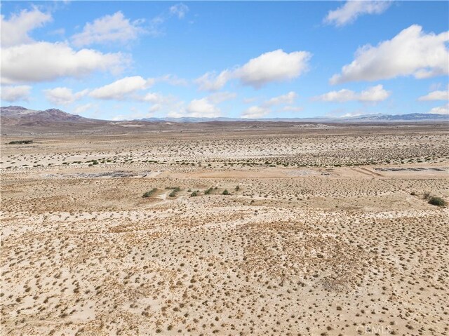 1 Bedford Dr, Newberry Springs, CA 92365
