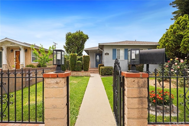 10441 La Mirada Blvd, Whittier, CA 90604 - bungalow-style house featuring a gate and stucco siding