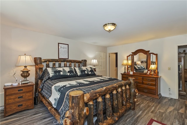 1249 Yellowstone Dr, Lake Arrowhead, CA 92352 - bedroom with dark wood-type flooring and baseboards