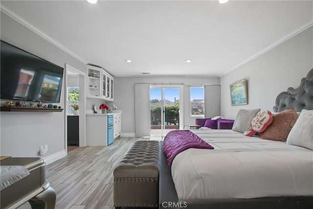 3950 E De Ora Way, Long Beach, CA 90815 - bedroom featuring crown molding, access to exterior, baseboards, light wood-type flooring, and recessed lighting