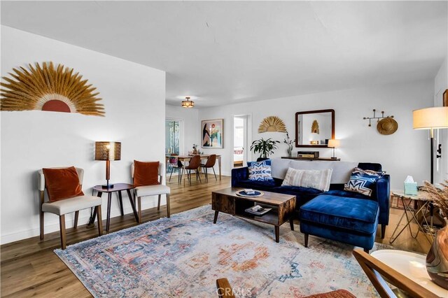 61475 Alta Vista Dr, Joshua Tree, CA 92252 - living area with wood finished floors and baseboards