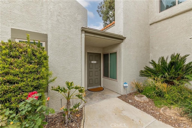 38970 Paseo De Oro, Murrieta, CA 92563 - entrance to property featuring stucco siding