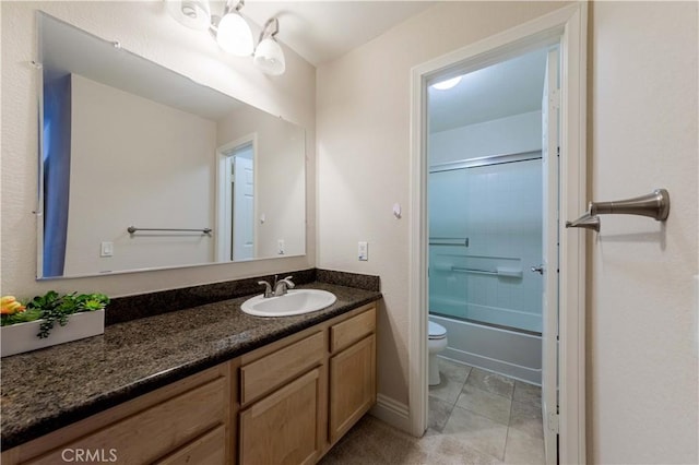 2400 Del Mar Way, Corona, CA 92882 - bathroom featuring toilet, vanity, and enclosed tub / shower combo