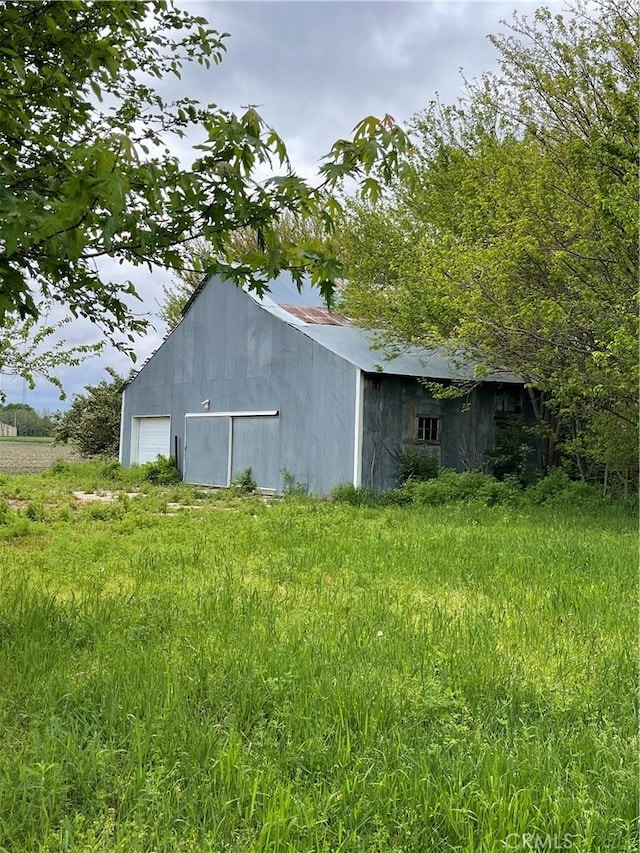 12409 Stamper Rd, Girard, IL 62640 - view of pole building