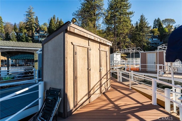 222 Holiday Dr, Lake Arrowhead, CA 92352 - view of shed