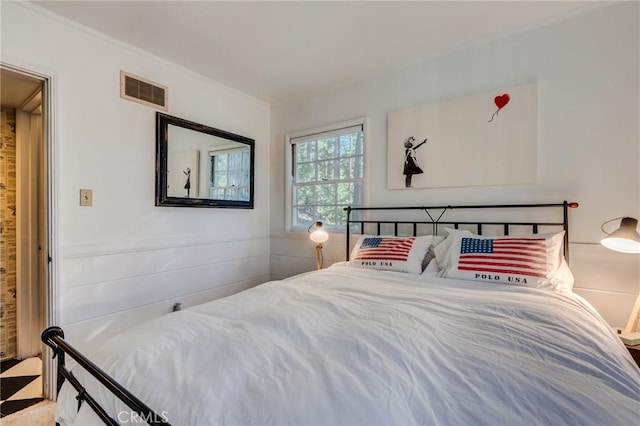 222 Holiday Dr, Lake Arrowhead, CA 92352 - bedroom with ornamental molding