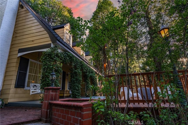 222 Holiday Dr, Lake Arrowhead, CA 92352 - view of yard with a deck