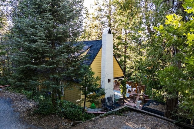222 Holiday Dr, Lake Arrowhead, CA 92352 - view of property exterior featuring a chimney