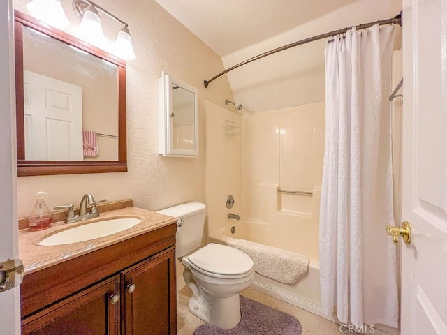 15616 San Moritz Dr, Pine Mountain Club, CA 93222 - bathroom with shower / bath combination with curtain, vanity, and toilet