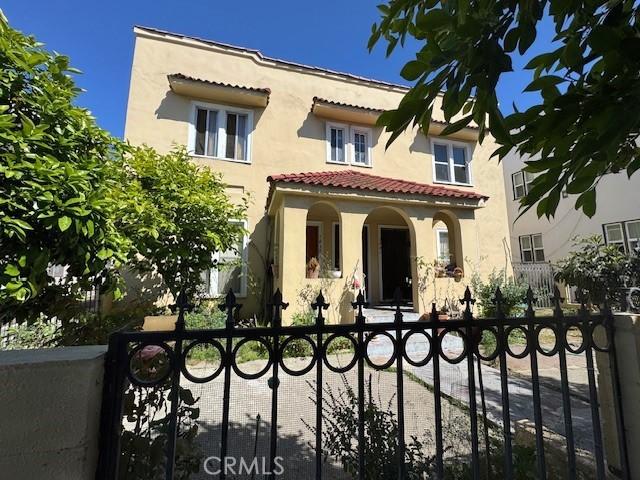 1438 S Bronson Ave, Los Angeles, CA 90019 - photo 1