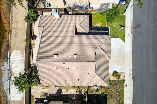16129 Windcrest Dr, Fontana, CA 92337 - aerial view of property and surrounding area