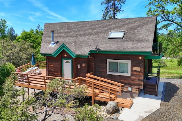 5027 Fox Creek Rd, Mariposa, CA 95338 - view of front of home with roof with shingles and a deck