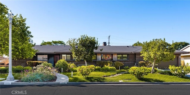 1006 W Pioneer Dr, Anaheim, CA 92805 - photo 2