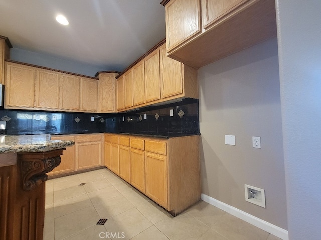 511 Milano Ct, Los Banos, CA 93635 - kitchen with backsplash, baseboards, and light tile patterned floors