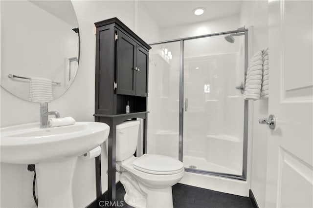 7 Abarrota St, Rancho Mission Viejo, CA 92694 - full bathroom featuring a stall shower, toilet, tile patterned floors, and recessed lighting