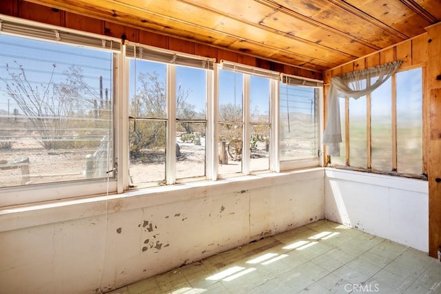 6425 Indian Cove Rd Unit 29, Palms, CA 92277 - unfurnished sunroom with wood ceiling
