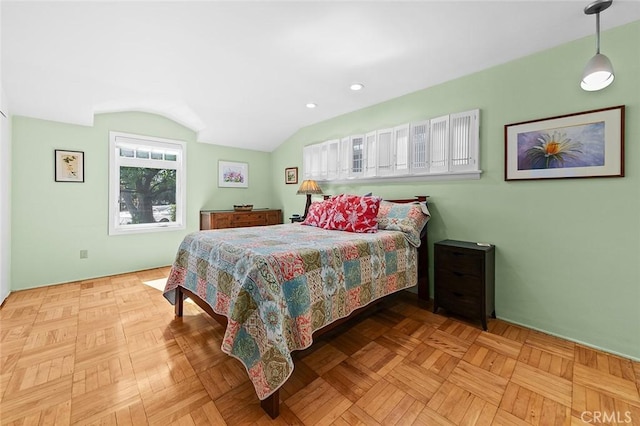386 Los Altos Ave, Long Beach, CA 90814 - bedroom with vaulted ceiling and recessed lighting