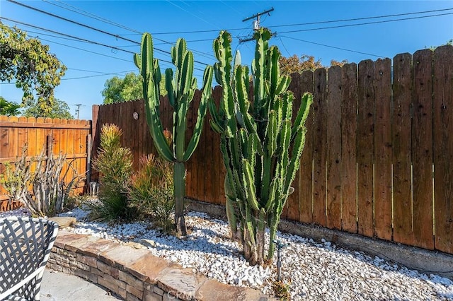 386 Los Altos Ave, Long Beach, CA 90814 - view of gate