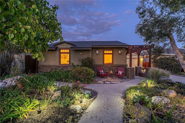 386 Los Altos Ave, Long Beach, CA 90814 - view of front facade with stone siding and a pergola