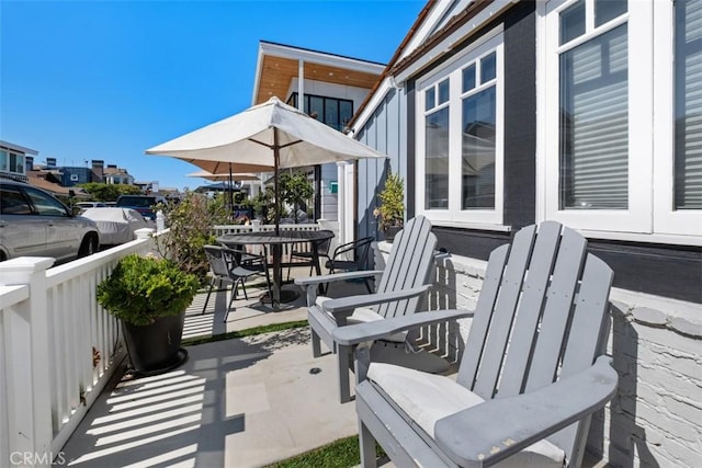 202 Onyx Ave, Newport Beach, CA 92662 - view of patio