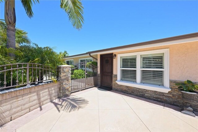 2018 Anaheim Ave, Costa Mesa, CA 92627 - view of patio