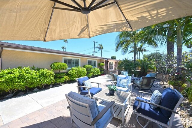 2018 Anaheim Ave, Costa Mesa, CA 92627 - view of patio / terrace with outdoor lounge area
