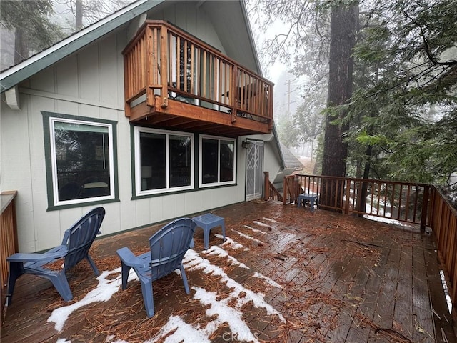 2548 Rim Of The World Dr, Running Springs, CA 92382 - back of property with a deck