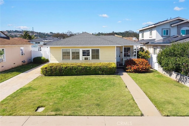 333 W Andrix St, Monterey Park, CA 91754 - bungalow featuring roof with shingles