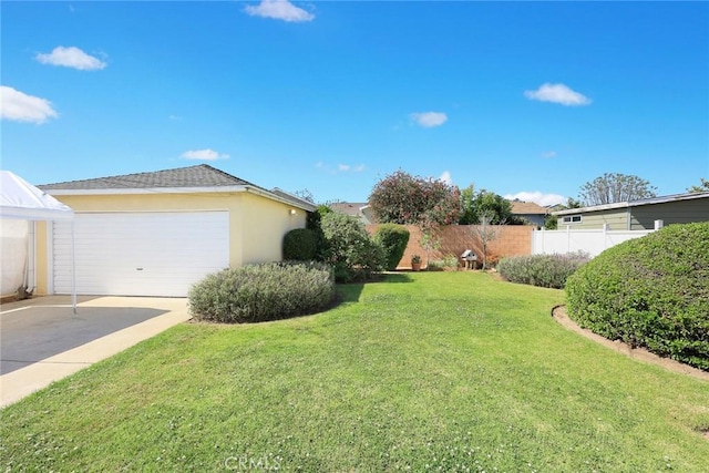 333 W Andrix St, Monterey Park, CA 91754 - view of yard featuring concrete driveway