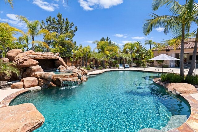 15020 Applewood Ct, San Diego, CA 92131 - view of swimming pool