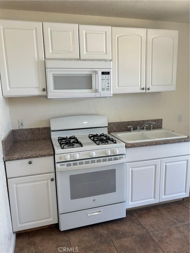 6688 Yucca Ave Unit 29, Palms, CA 92277 - photo 9