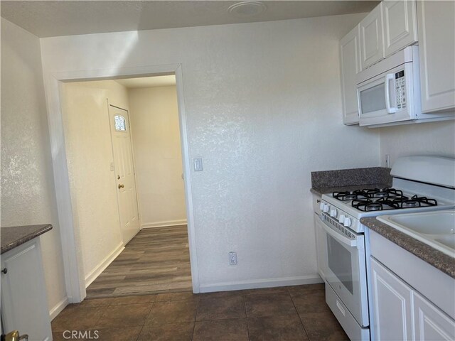 6688 Yucca Ave Unit 29, Palms, CA 92277 - photo 8