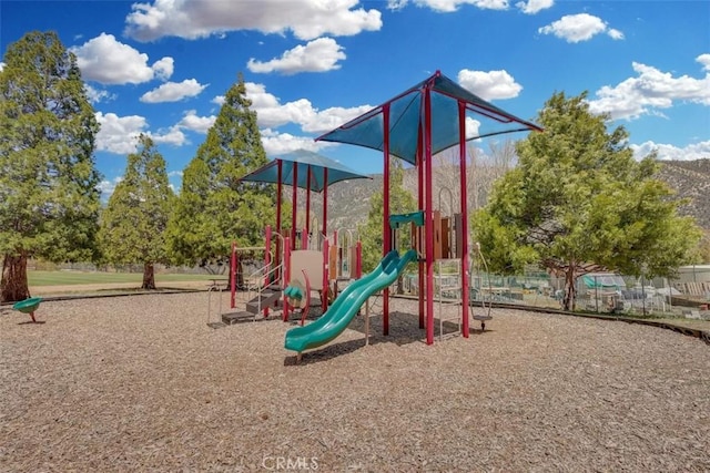 2530 Brentwood Pl, Pine Mountain Club, CA 93222