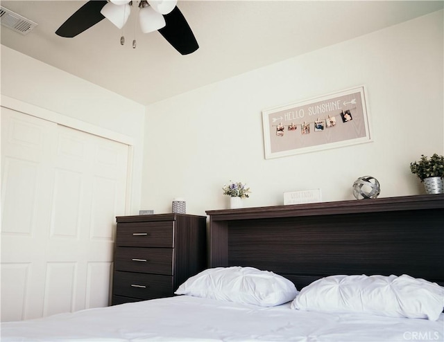 25657 Tamarisk St, Barstow, CA 92311 - bedroom featuring a ceiling fan and a closet