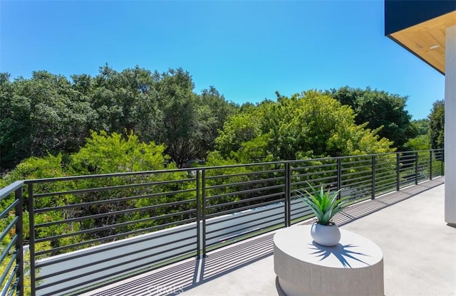 5772 Sierra Casa Rd, Irvine, CA 92603 - view of balcony